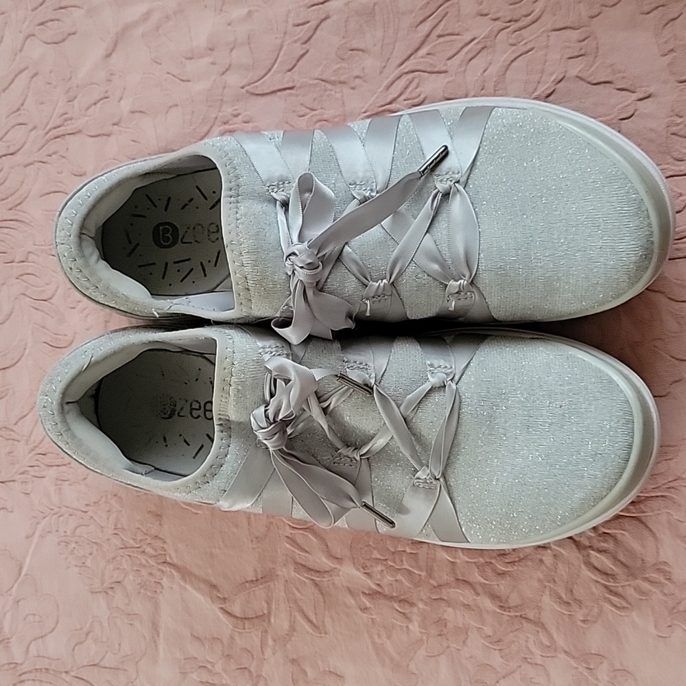 Bzees shoes